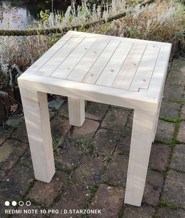 Kreativ-Holz Beistelltisch (50 × 50 × 45 cm)