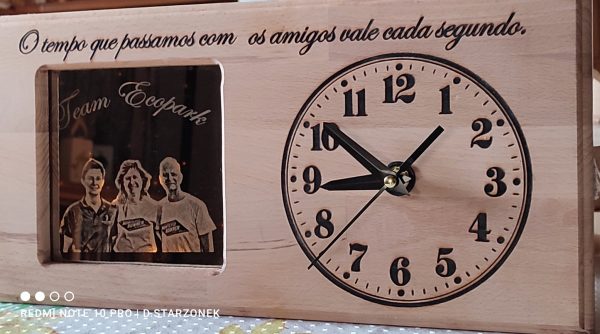Kreativ-Holz Buchenholz-Uhr mit individueller Gravur – Bild 2